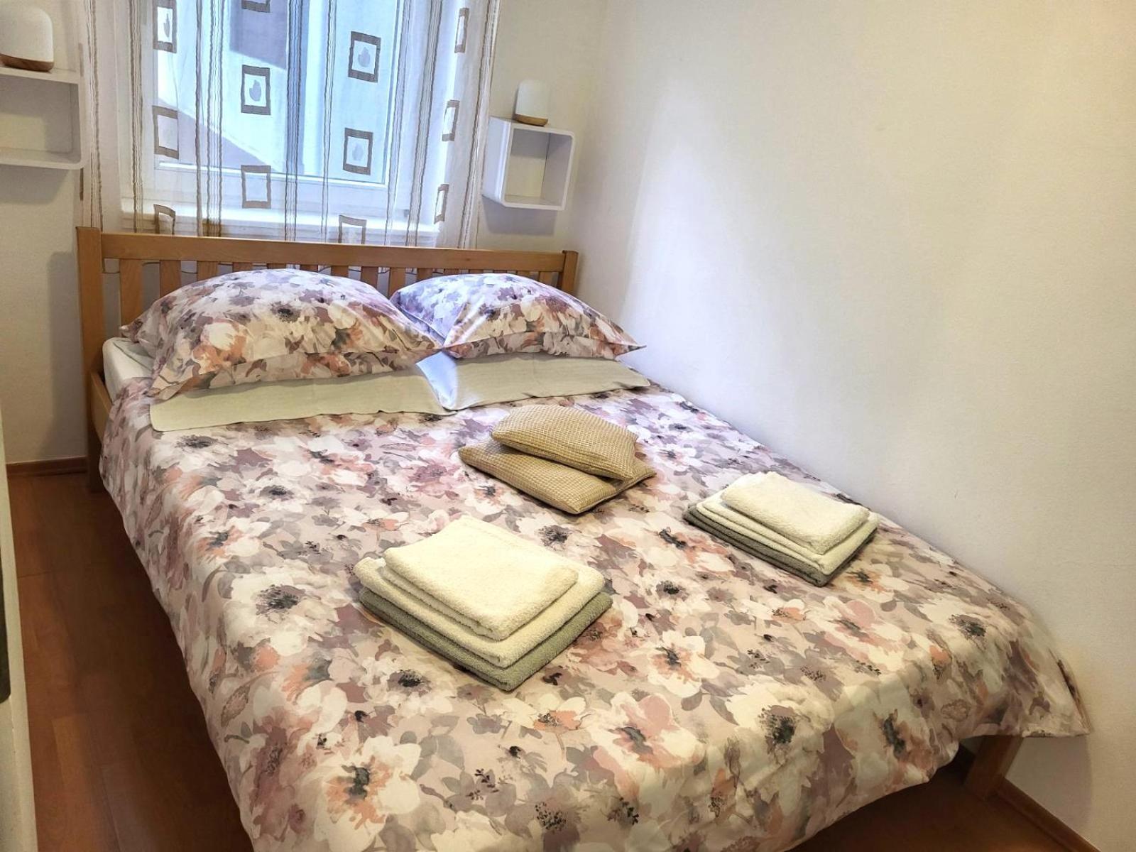 Apartment With Garden In Barbariga Εξωτερικό φωτογραφία